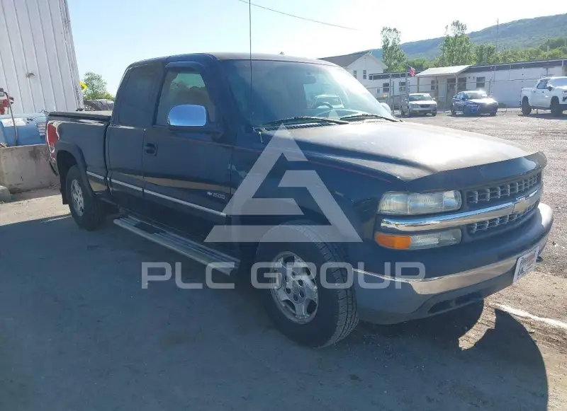 2002 Chevrolet Silverado photo