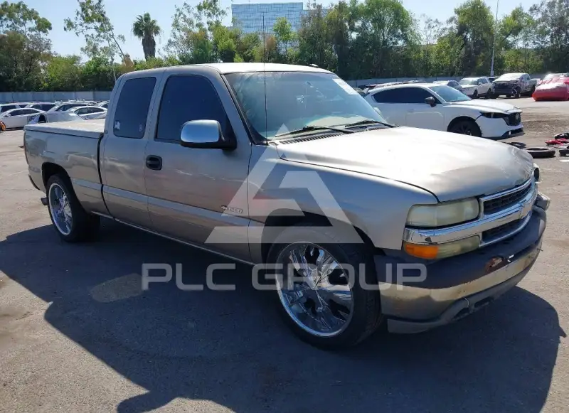 2002 Chevrolet Silverado photo