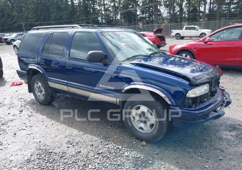 2002 Chevrolet Blazer photo