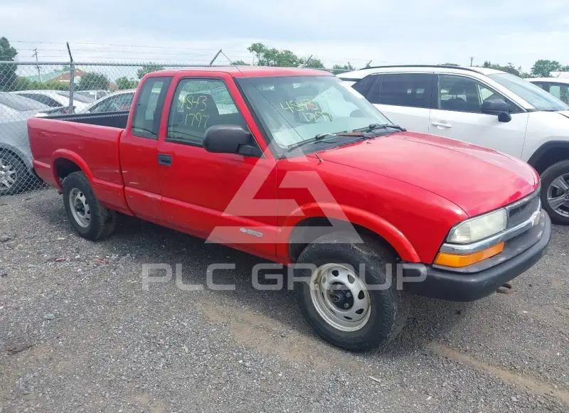 2002 Chevrolet S10 photo