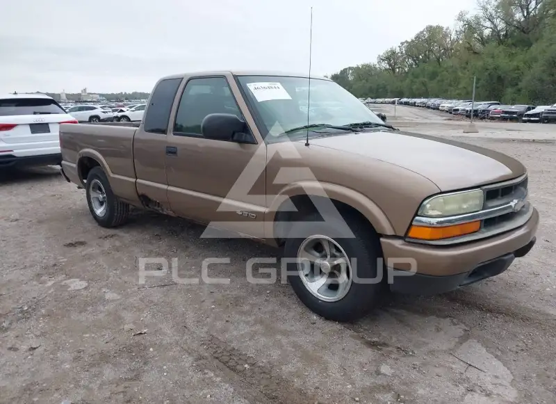 2002 Chevrolet S10 photo