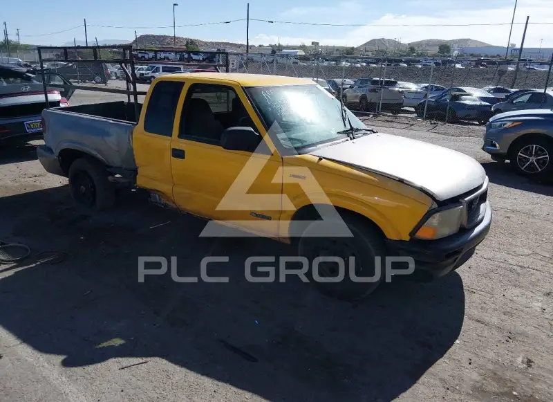 2002 Chevrolet S10 фото