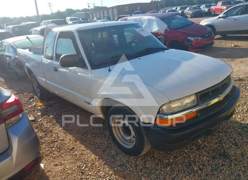 2002 Chevrolet S10 photo