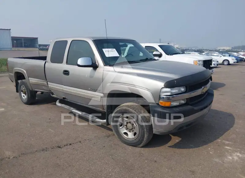 2002 Chevrolet Silverado photo