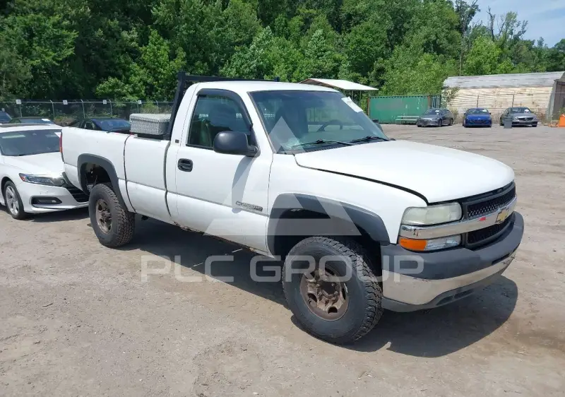2002 Chevrolet Silverado photo