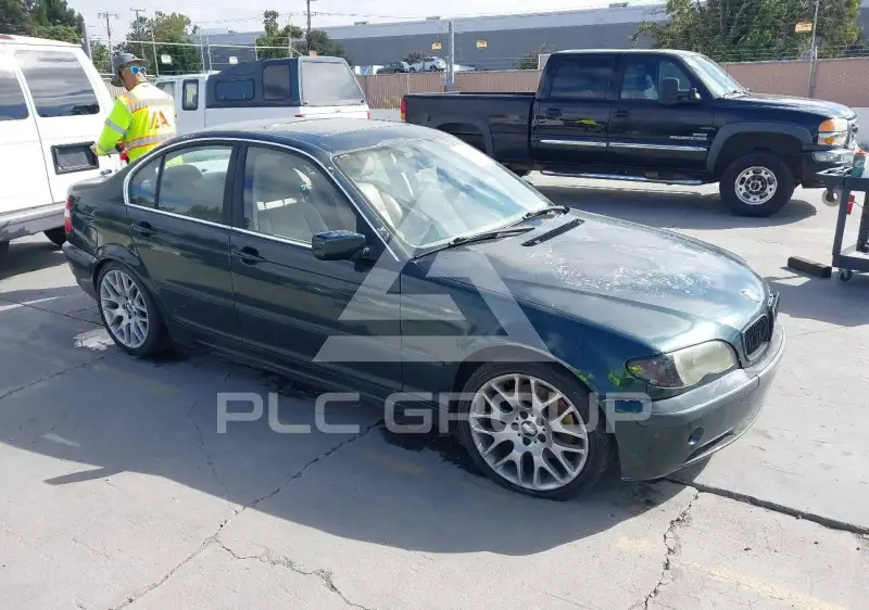 2002 BMW 330 photo