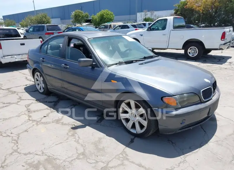 2002 BMW 325 photo