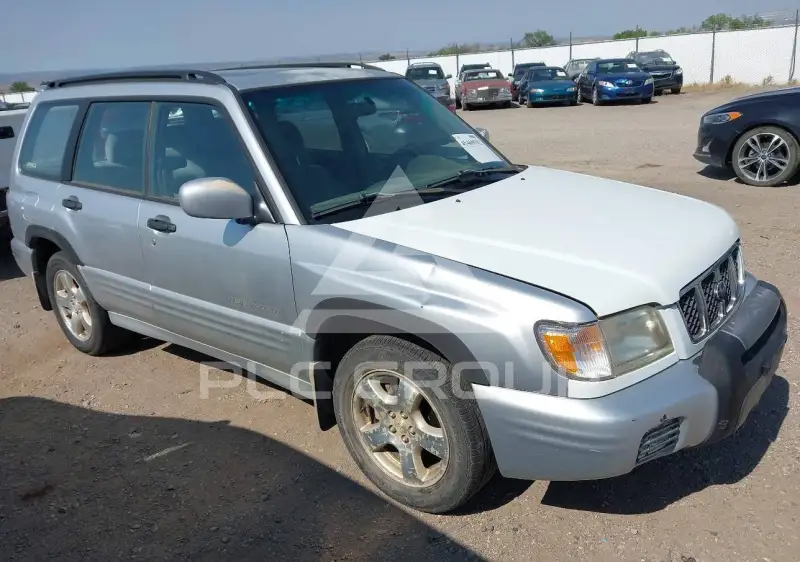 2002 Subaru Forester photo