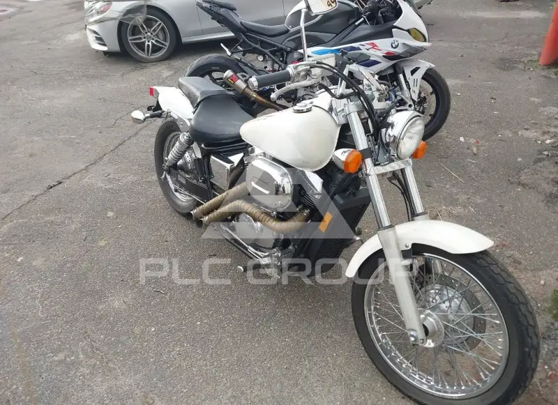 2002 Honda VT750 фото