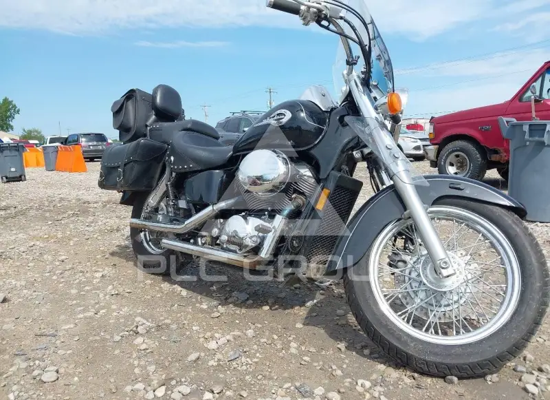 2002 Honda VT750 photo