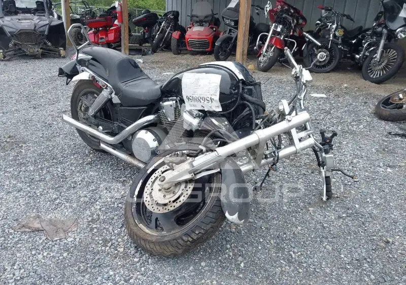 2002 Honda VTX1800 фото