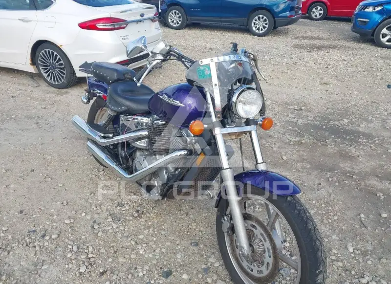 2002 Honda VT1100 photo
