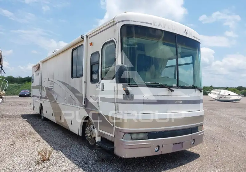 2002 Freightliner Chassis фото