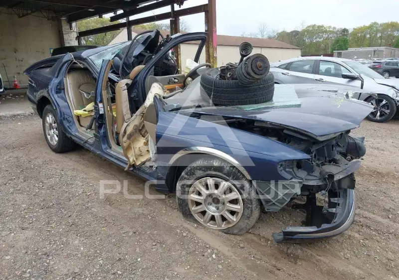 2002 Lincoln Continental photo