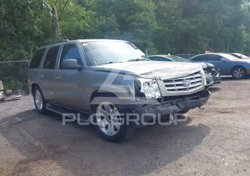 2002 Cadillac ESCALADE photo