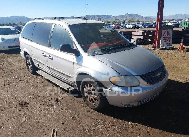 2002 Chrysler TOWN & COUNTRY photo