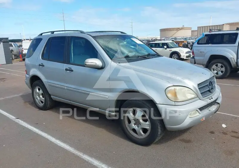 2002 Mercedes Benz ML 320 фото