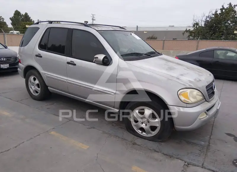 2002 Mercedes Benz ML 320 photo