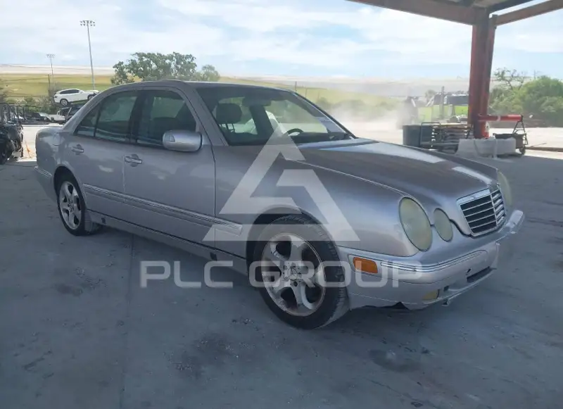 2002 Mercedes Benz E 320 фото