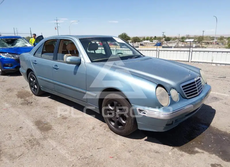 2002 Mercedes Benz E 320 фото