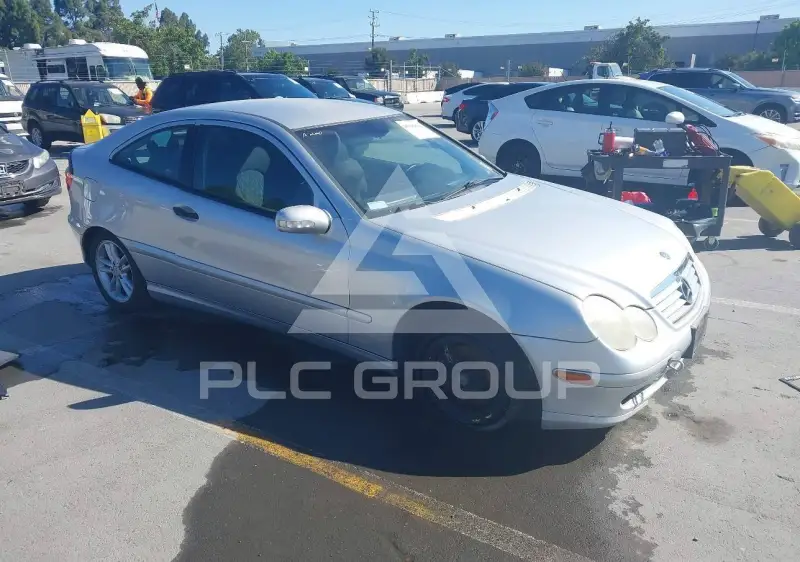 2002 Mercedes Benz C 230 фото