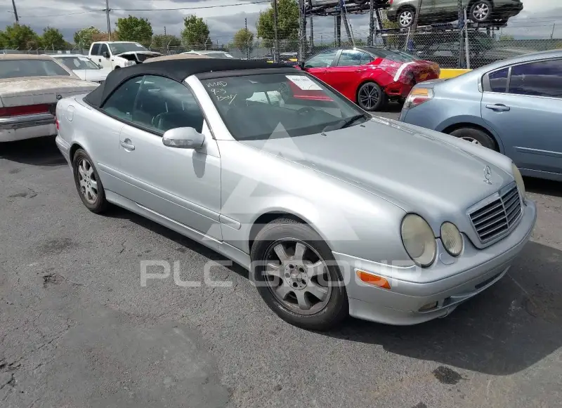 2002 Mercedes Benz CLK 320 фото