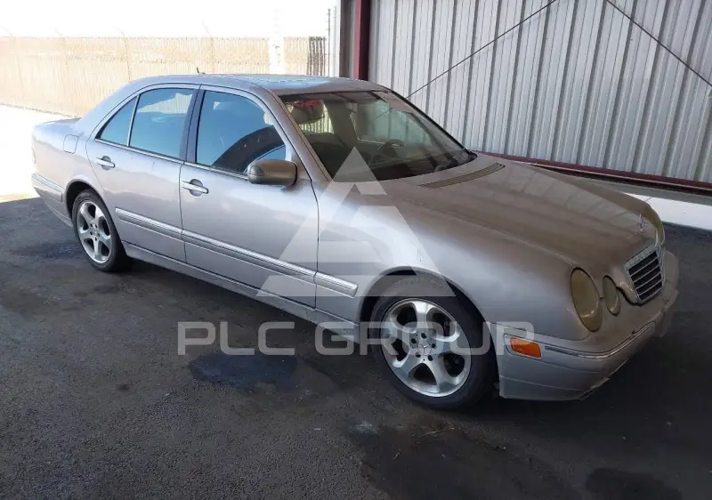 2002 Mercedes Benz E-Class photo