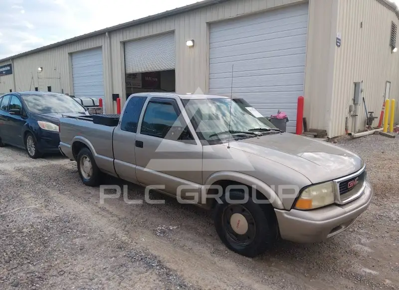 2002 GMC SONOMA photo