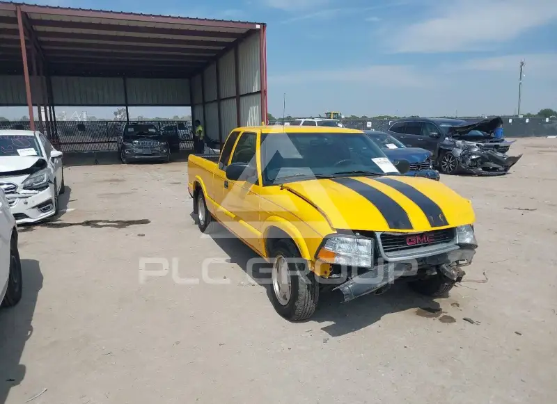2002 GMC SONOMA photo