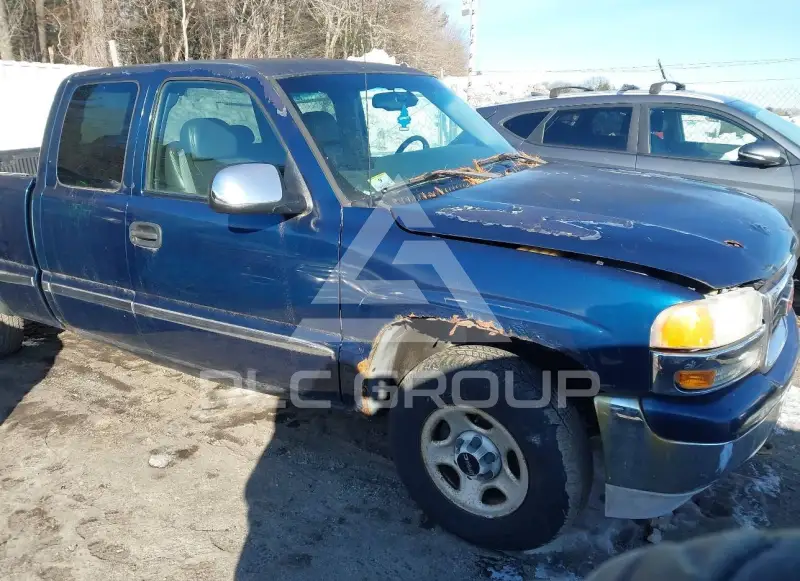 2002 GMC Sierra photo