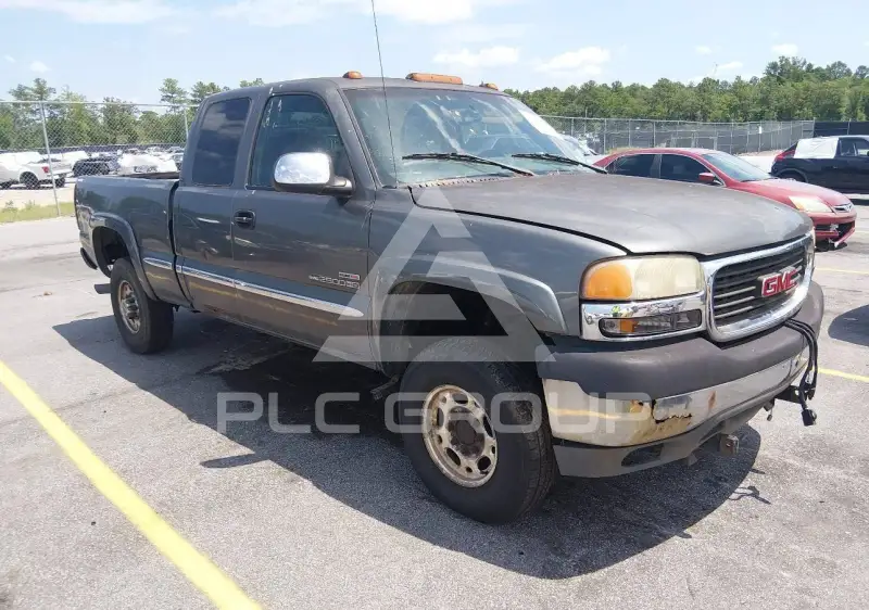 2002 GMC Sierra photo