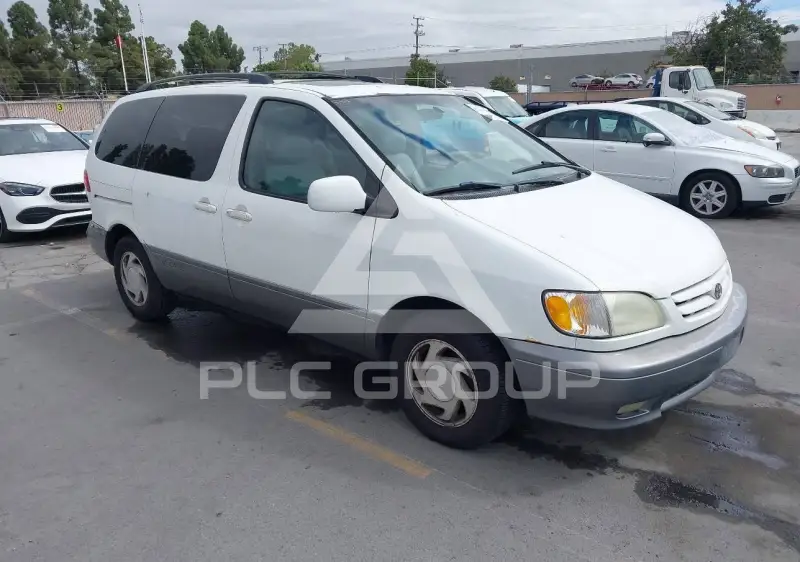 2002 Toyota SIENNA фото