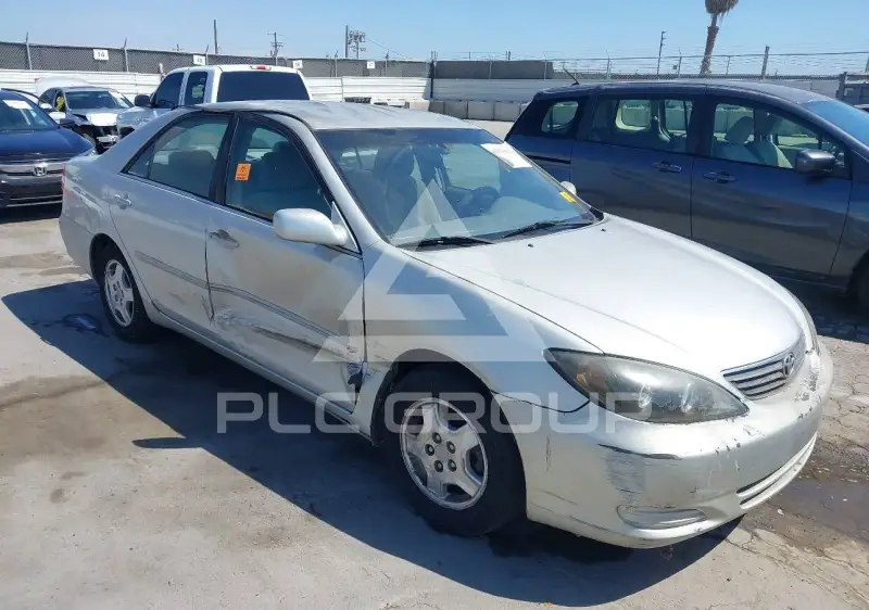 2002 Toyota CAMRY фото