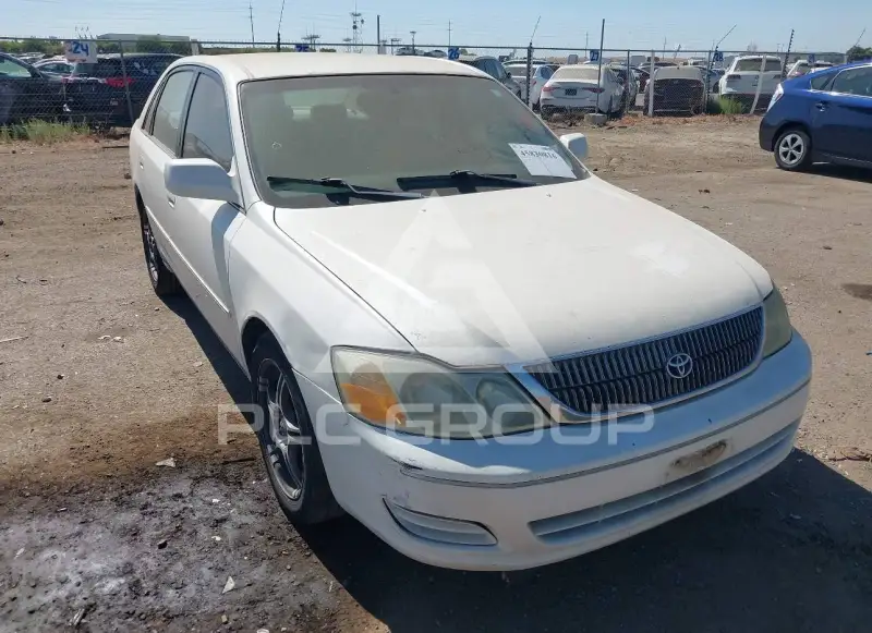 2002 Toyota AVALON фото