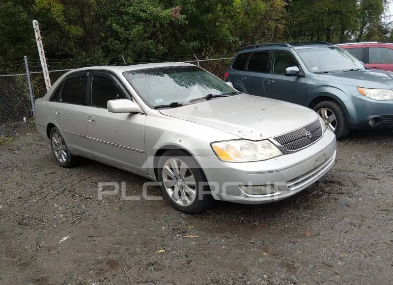 2002 Toyota AVALON фото