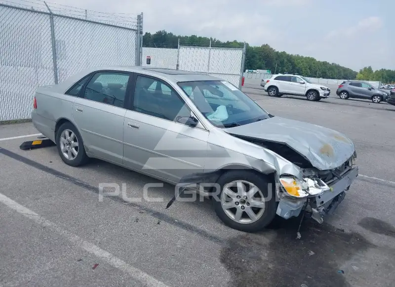2002 Toyota AVALON фото