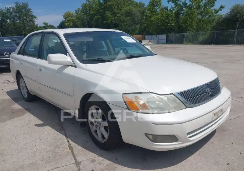 2002 Toyota AVALON photo