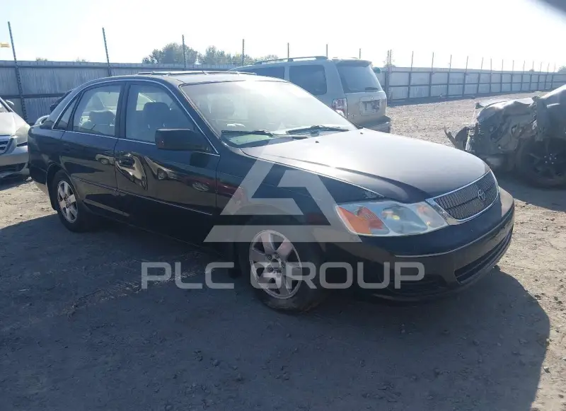 2002 Toyota AVALON photo