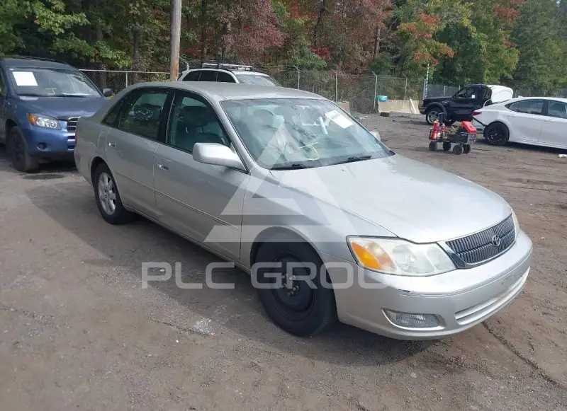 2002 Toyota AVALON photo