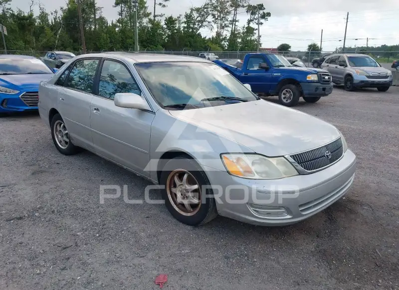 2002 Toyota AVALON фото