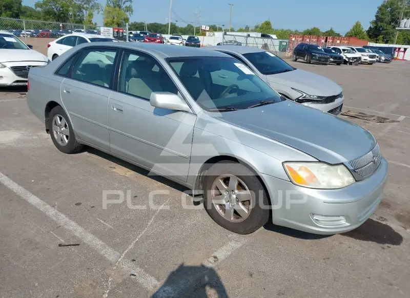 2002 Toyota AVALON photo