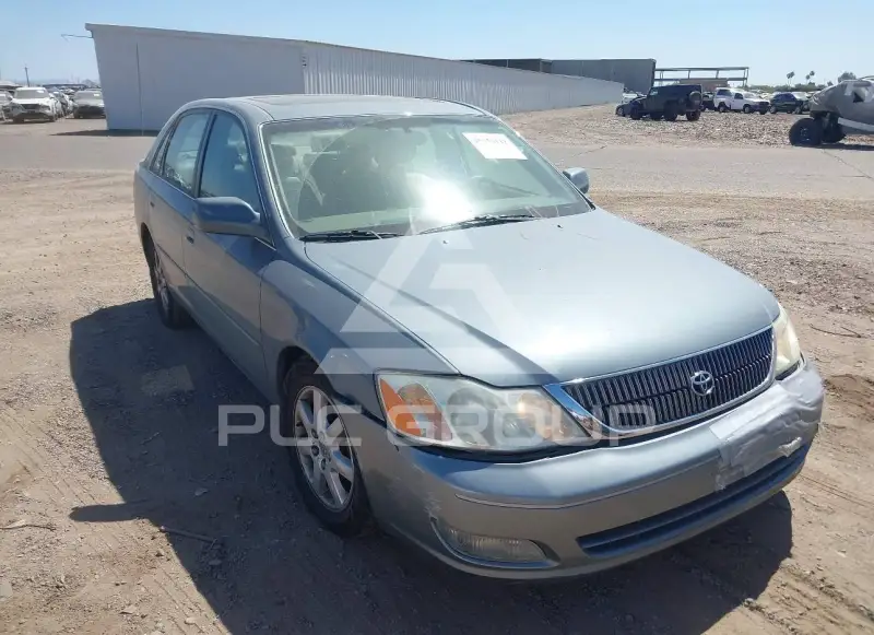 2002 Toyota AVALON фото