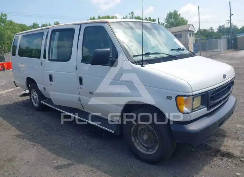 2002 Ford E-350 фото