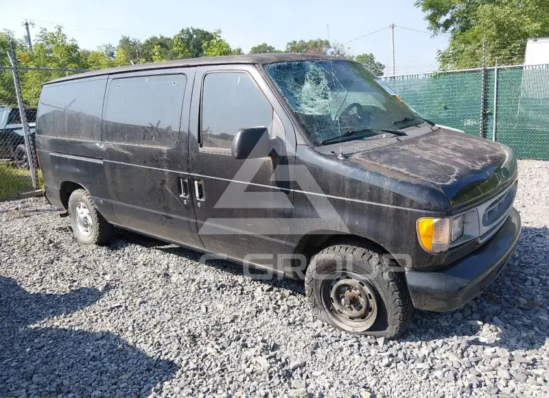 2002 Ford E-150 photo