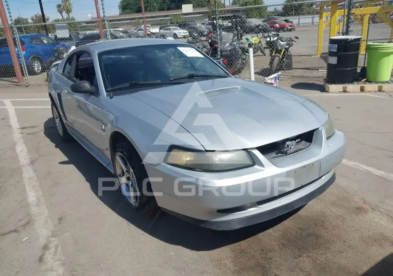 2002 Ford MUSTANG фото