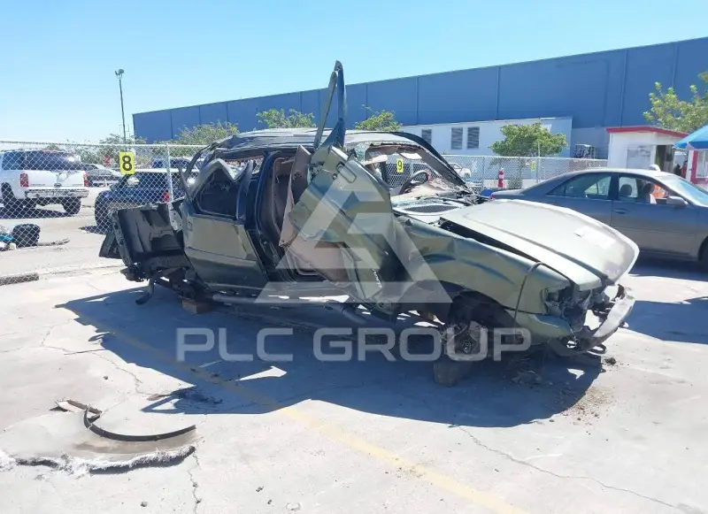 2002 Ford EXPLORER photo