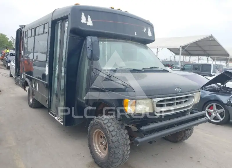 2002 Ford E-450 фото