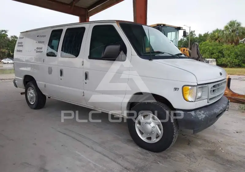 2002 Ford E-250 photo
