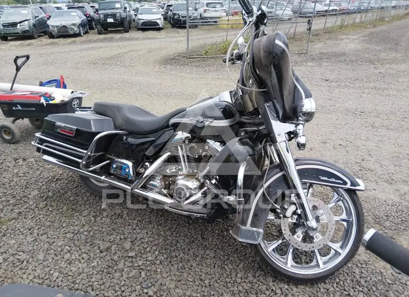 2003 Harley-Davidson FLHTCU фото