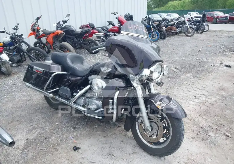 2003 Harley-Davidson FLHT photo